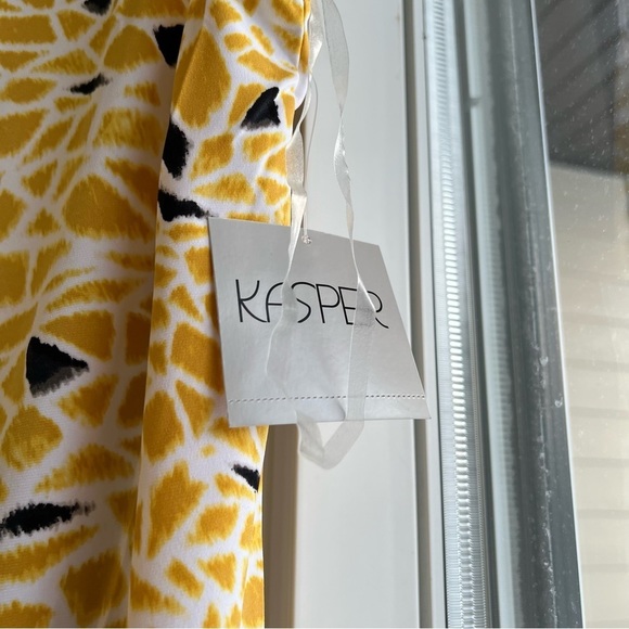 NWT Kasper suits twist neck shell top, yellow, black, small, spring - Picture 8 of 8